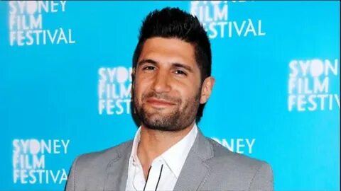 Four Lions' Actor Kayvan Novak Stars In What We Do in the Sh