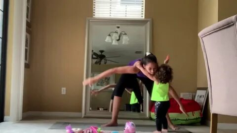 Mia & Mommy Yoga - YouTube