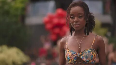 Earrings black feather Josie McCoy (Ashleigh Murray) in Rive