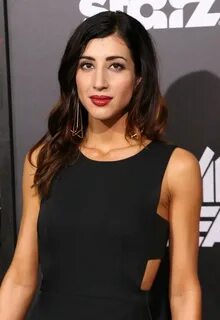 Dana DeLorenzo Net Worth - Celebrity Sizes