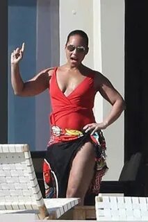 Alicia Keys in Red Swimsuit 2018 -07 GotCeleb