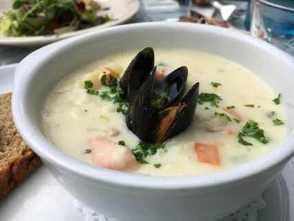 How to Make Seafood Chowder in 8 Easy Steps Seafood chowder,