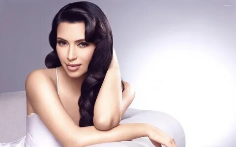 Kim Kardashian 8 wallpaper - Celebrity wallpapers - #34141