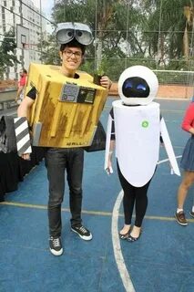 Wall-E and Eve - Couples' Halloween Costumes Wow Cool Wall-e