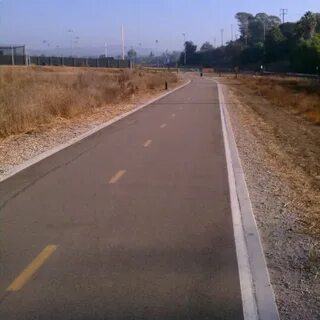 Conejo Creek Bike Path & Fitness Trail - Thousand Oaks'da Bi