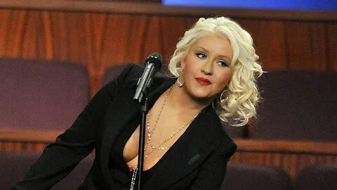 Wonder der fysica: Christina Aguilera ontsnapt aan nipple sl