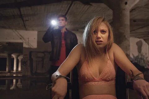 Why Are You Running?: An SML Review of "It Follows" - Stuff 