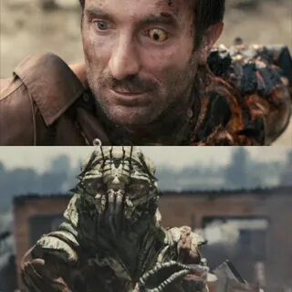 SPOILERS* In District 9 Wikus as an alien still has one blue