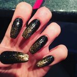 21 Luxury Nail Art Red and Black - black gold nail art desig