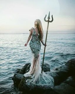 goddess queen of the ocean - Αναζήτηση Google Mermaid photog