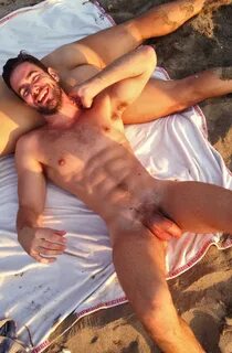 Photo - Hung male naturists Page 13 LPSG