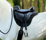 The "Cheyenne" is our most popular saddle model Barefoot Bal