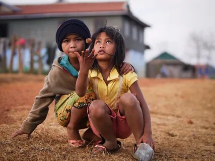 обои : храм, люди, портрет, дети, Сидящий, Камбоджа, счастье