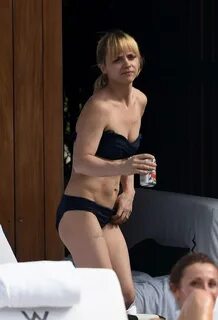 Christina Ricci...looking hot - Album on Imgur