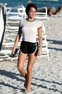 Pin by NobiLanghong on Isabela Moner Bikini fashion, Isabela