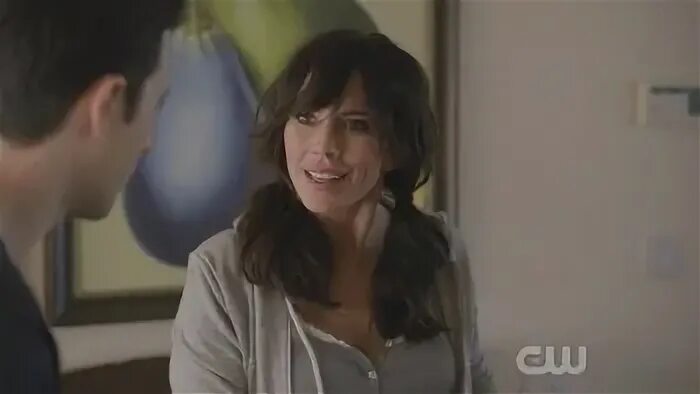 Krista Allen - Significant Mother (2015) S01E03 "cleavage" H