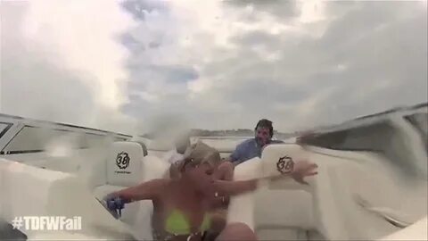 Speedboat Fail - YouTube