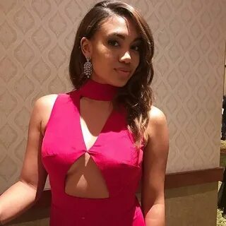 Pin στον πίνακα Paige Hurd