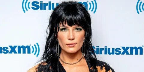 Who has Halsey dated? Boyfriends List, Dating History