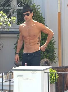 Justin Theroux Shirtless Celebrities 2012 Pictures POPSUGAR 