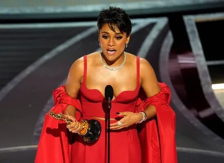 Ariana DeBose wins Oscar for best supporting actress - KGET 