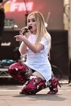Pin by Juli Singh on Sabrina Carpenter in 2020 (With images)