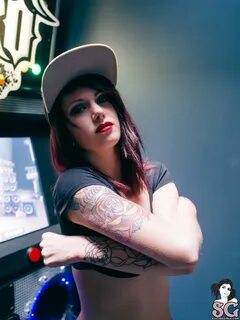 Beautiful Suicide Girl Shixie Let's Play 14 Apple iPhone Ret