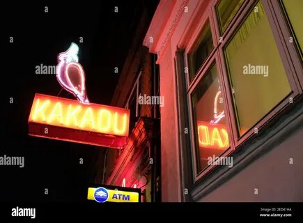 Neon bar sign hi-res stock photography and images - Alamy