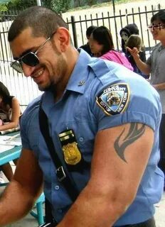 Pin by Miamitaurus on polizei anrufen Men in uniform, Sexy m