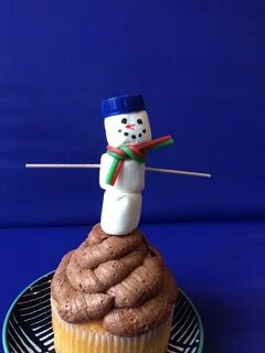 Do you want to build a snowman? Marshmallow snowman topper