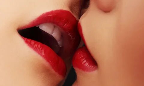 Hottie Smears Red Lipstick Over Partner’s Solid Penis - Porn Photos Sex Videos