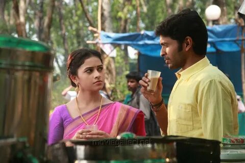 Vellaikara Durai Tamil Movie Stills Vikram Prabhu Sri Divya 