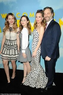 Judd Apatow Directs Wife Leslie Mann Daughter Iris In The Bu