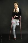 moda inclusiva - Pesquisa Google Amputee lady, Adaptive clot