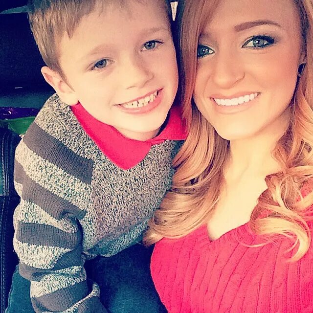 Maci Bookout McKinney в Instagram: "Tis' the season! 🎅 🎁 🎄 🎉.