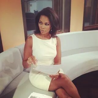 Harris Faulkner has an alluring body figure and charming fac