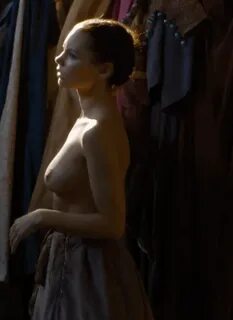Eline Powell titties in Game of Thrones