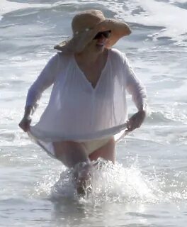 AMY ADAMS in Bikini Bottoms on the Beach in Los Angeles - Ha