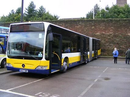 File:Manchester Airport bus BX07 NMF.jpg - Wikimedia Commons