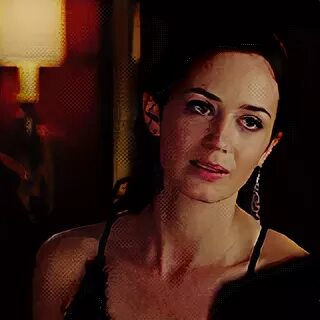 Emily blunt emily blunt hunt GIF en GIFER - de Kishura