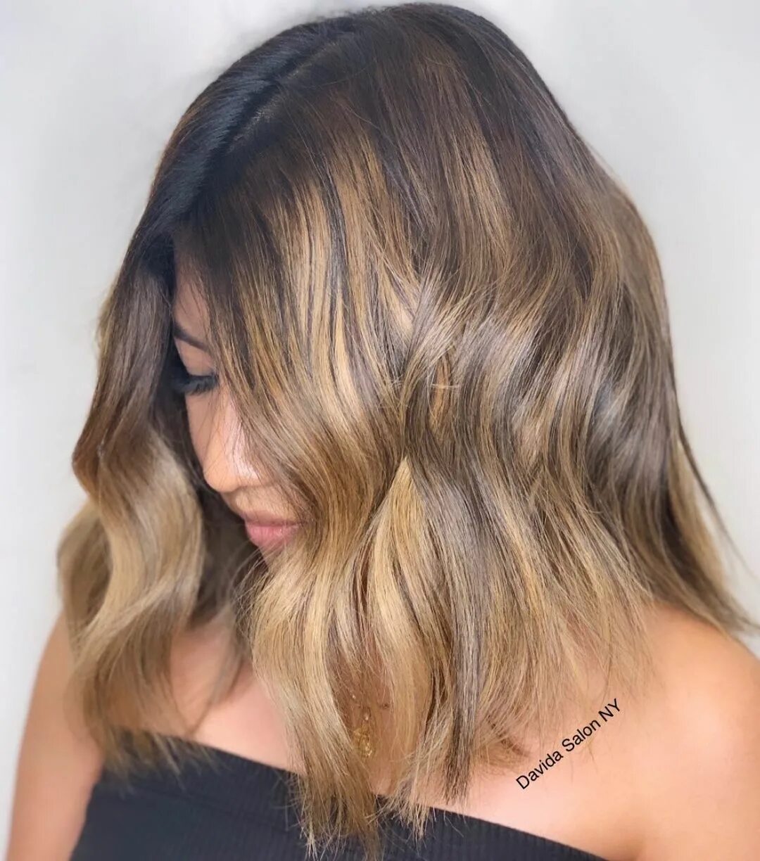 NYC HAIR SALON в Instagram: "Bronde 🎨 balayage with root shadow and @...