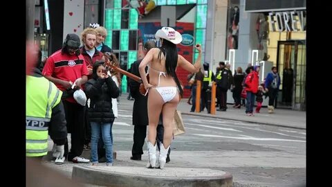 Naked Cowgirl on Times Square NYC 2013 - YouTube