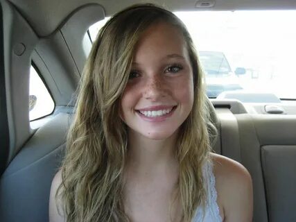 pretty freckled girl in the backseat Pretty smile, Beautiful