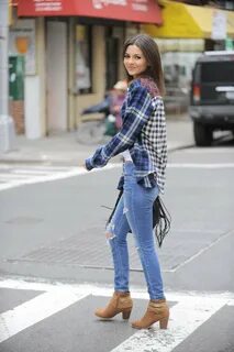 Victoria Justice in Ripped Jeans -11 GotCeleb