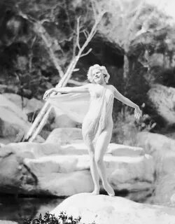 Jean Harlow photographed in Griffith Park, Los Angeles, 1929