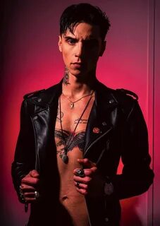 Andy Biersack Энди бирсак, Джерард уэй, Татуированные мужчин