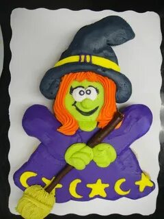 The WHOot Halloween cupcake cake, Halloween sweets, Witch ca