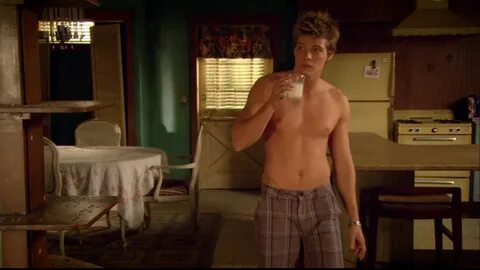 The Stars Come Out To Play: Hunter Parrish - Shirtless & Nak