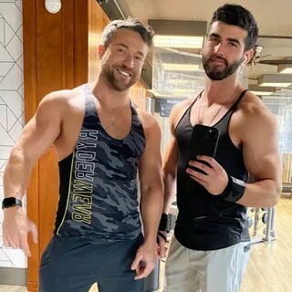 Colby Melvin в Твиттере: "RT if you wanna see us make@a vide