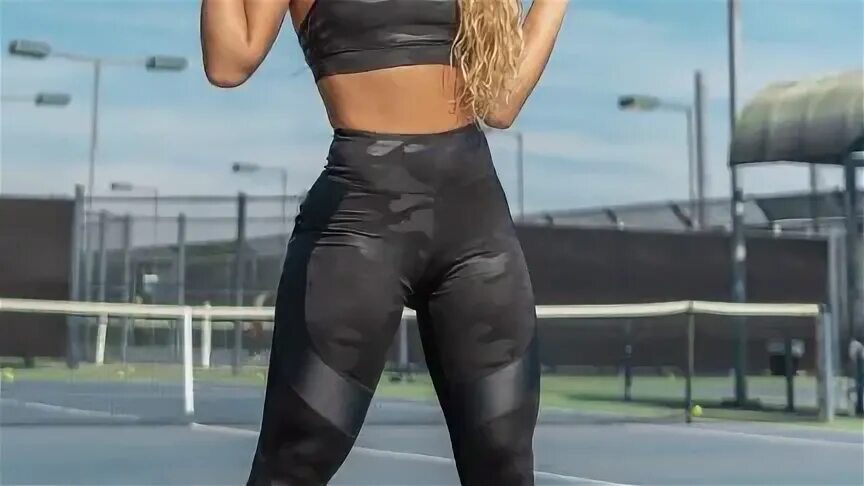 Sommer Ray, model, top, belly, hips, thick eyebrows, blonde,